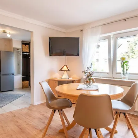 Apartment Heckenroeschen *