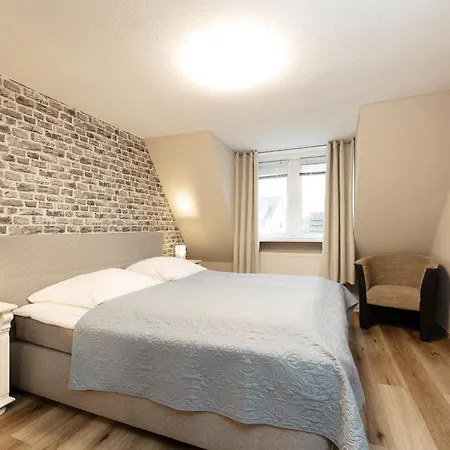 Apartment Heckenroeschen *