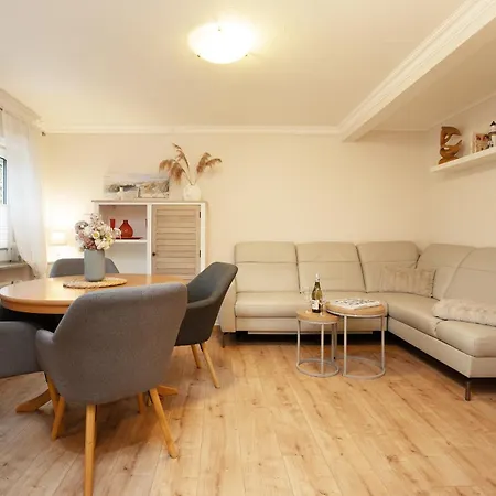 Apartment Heckenroeschen