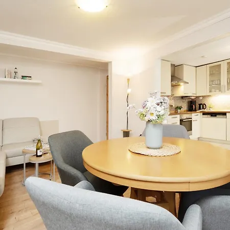 Apartment Heckenroeschen