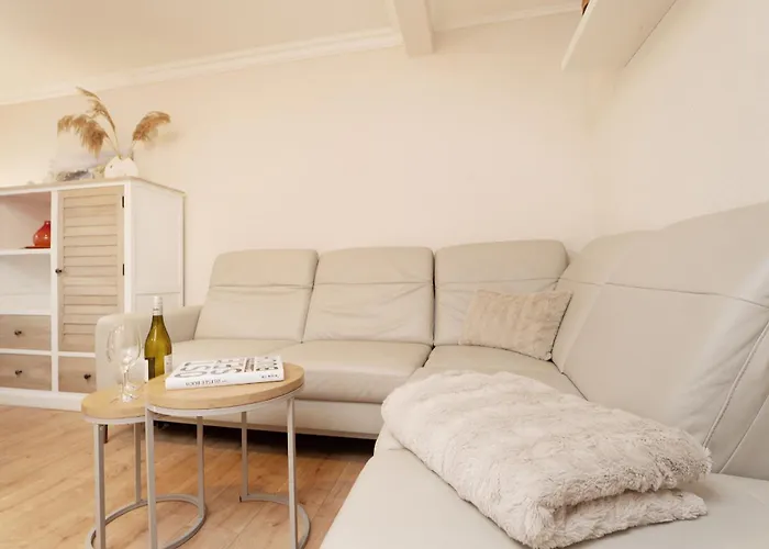 Heckenroeschen Apartment *