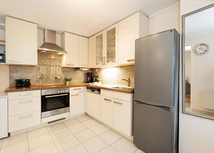 Heckenroeschen Grömitz