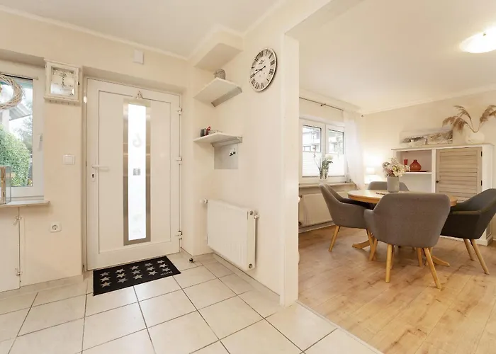 Heckenroeschen * Groemitz